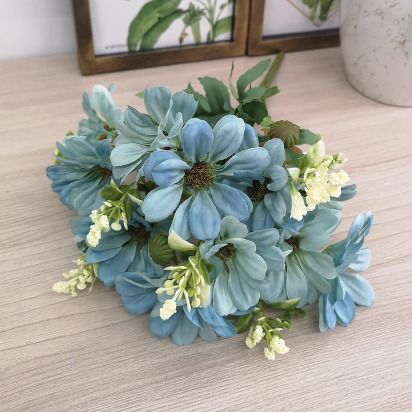Искусственные цветы в Брянске | Цветы искусственные «Ромашки с бутонами», голубые, букет