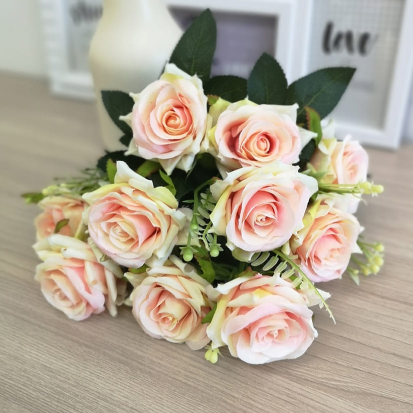 Искусственные цветы в Брянске | Цветы искусственные «Розы острые», розовато-молочные, букет